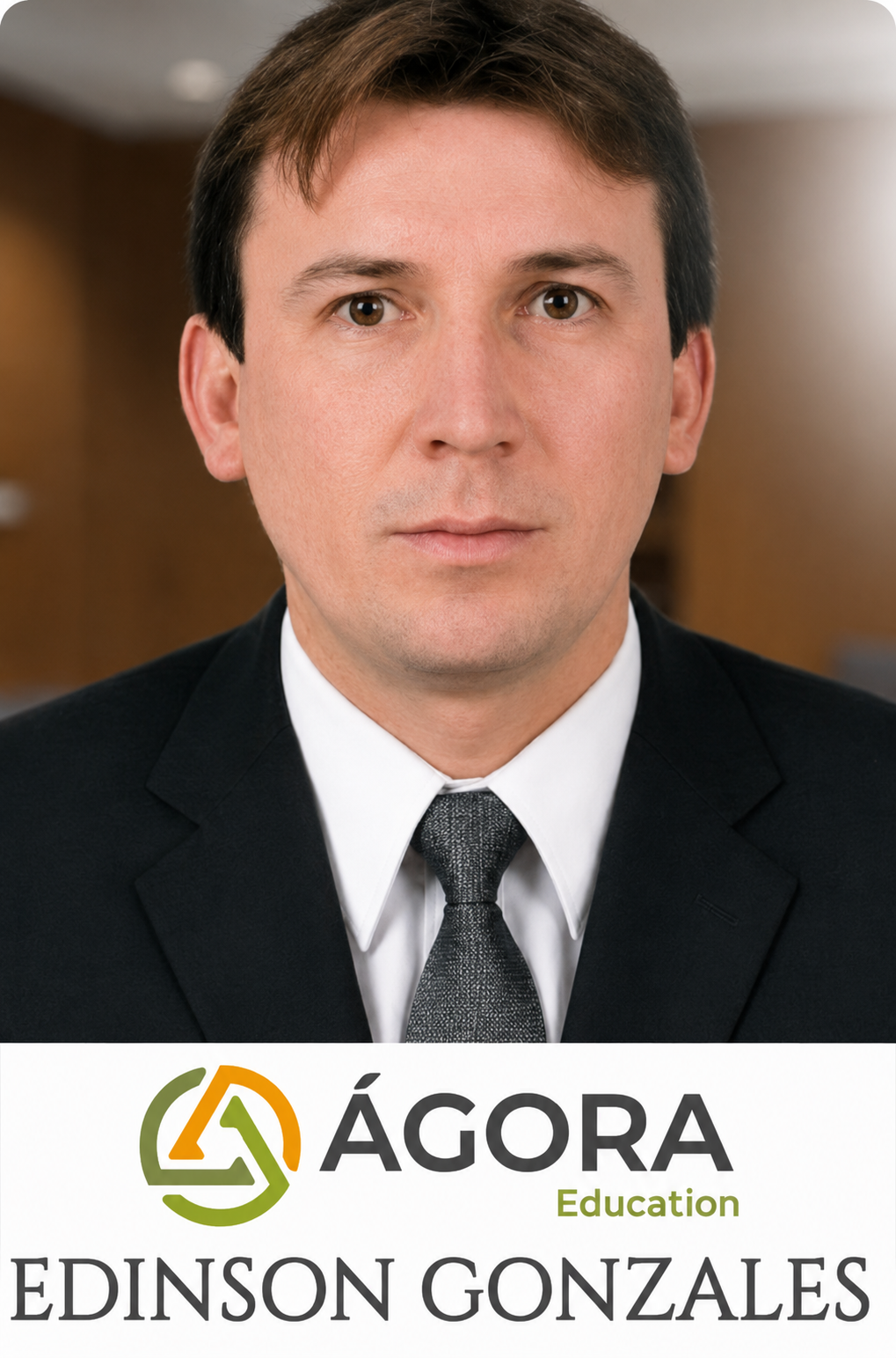 Retrato ilustrado del primer integrante del equipo fundador de Ágora
